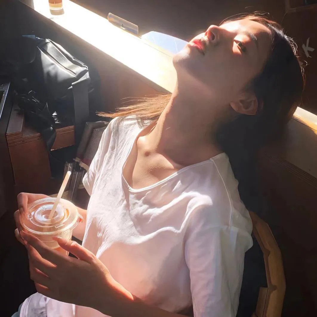 船娘雯蔚